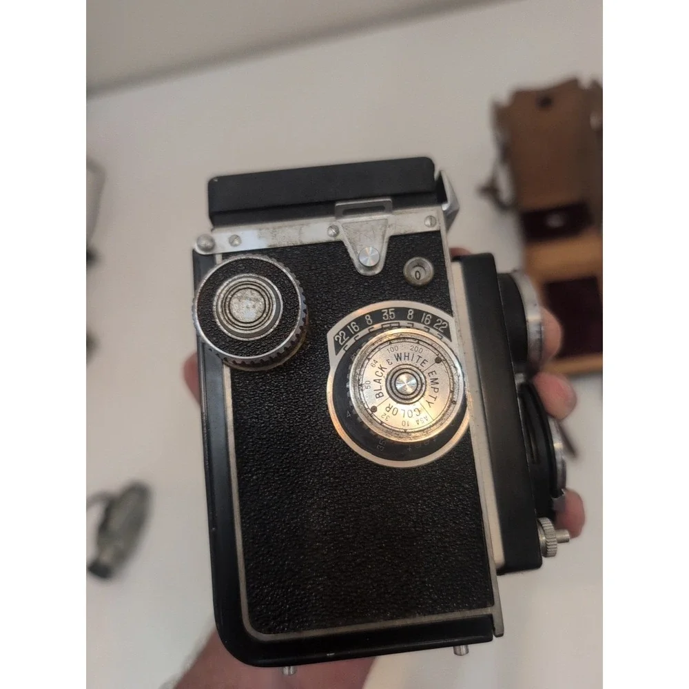 Auto Fifty Twin Lenses TLR Camera w/BIOKOR & TRI LAUSAR 80mm f3.5 LENSES Vtg